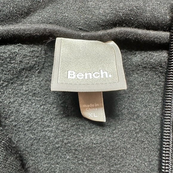 BENCH CrossFit Zip-Up Jacket - Picture 3 of 7